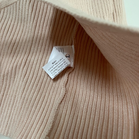 Tie Up Knit Top - Picture 3 of 3